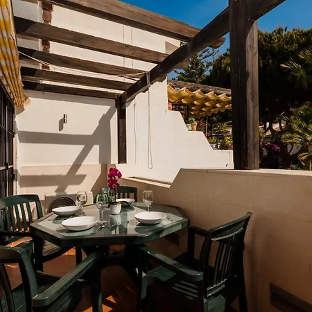 Vacation In The Location, With Terrace And Pool In Center Apartamento Marbella