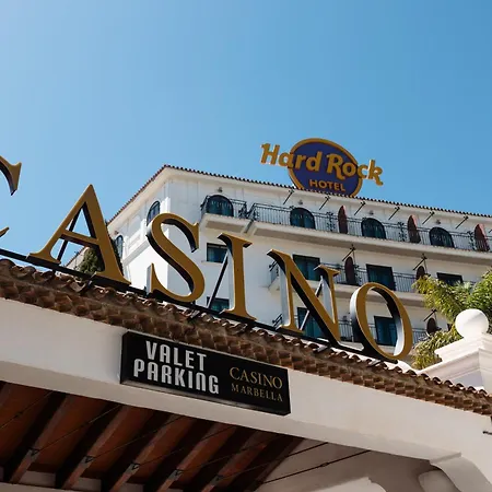 Vacation In The Location, With Terrace And Pool In Center * Marbella