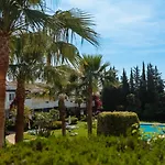 Vacation In The Location, With Terrace And Pool In Center Марбелья