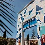 Vacation In The Location, With Terrace And Pool In Center Апартаменти