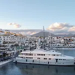 Vacation In The Location, With Terrace And Pool In Center Апартаменти Марбелья