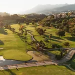 Vacation In The Location, With Terrace And Pool In Center *