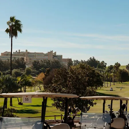Vacation In The Location, With Terrace, Pool And Bbq, In Center Apartment Marbella