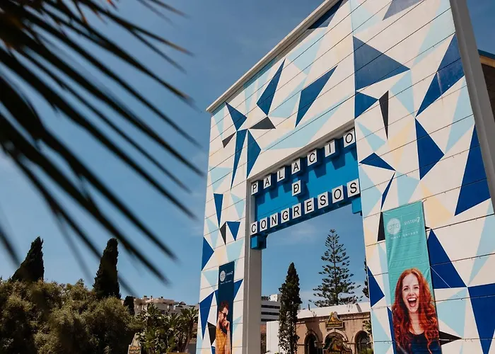 Vacation In The Location, With Terrace And Pool In Center Apartmán