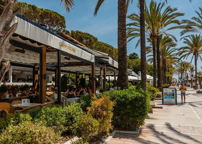 Vacation In The Location, With Terrace And Pool In Center Apartmán