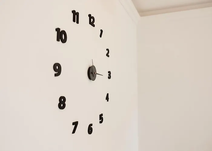 Vacation In The Location, With Terrace And Pool In Center *