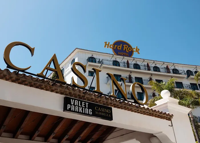 Vacation In The Location, With Terrace And Pool In Center * Marbella