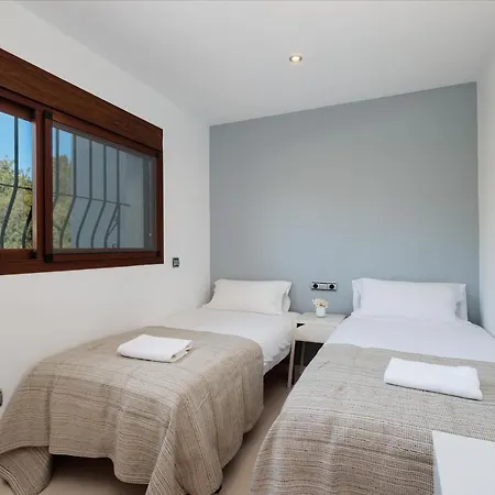 Vacation In The Location, With Terrace And Pool In Center Apartment *