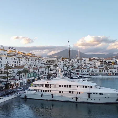 Vacation In The Location, With Terrace And Pool In Center Apartment Marbella